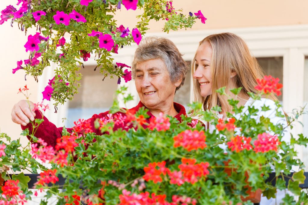 What Are Typical Memory Care Services and Amenities? 